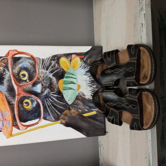 Clarks collection soft cushion, black, Velcro Sandals - Picture 3 of 10